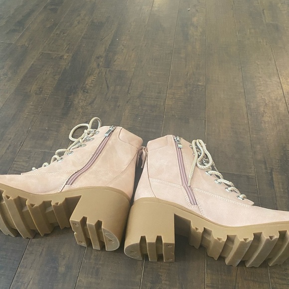 Steve Madden Dillan Light pink Combat lace up boots - Picture 7 of 12